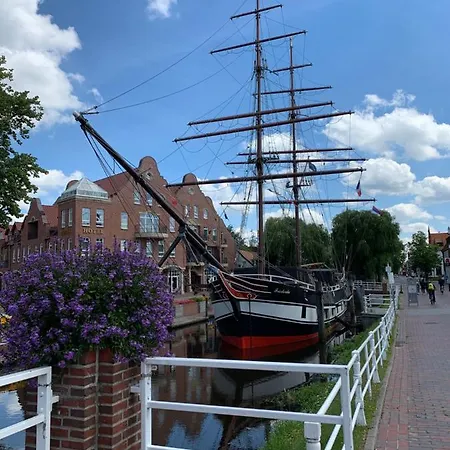 Fehn Appartement - Stay Apartment In Papenburg - Nahe Zentrum, Kueche, Parkplatz & Highspeed Wlan Apartment