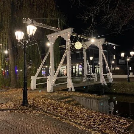 Fehn Appartement - Stay Apartment In Papenburg - Nahe Zentrum, Kueche, Parkplatz & Highspeed Wlan *