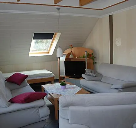 Fehn Appartement - Stay Apartment In Papenburg - Nahe Zentrum, Kueche, Parkplatz & Highspeed Wlan Apartment