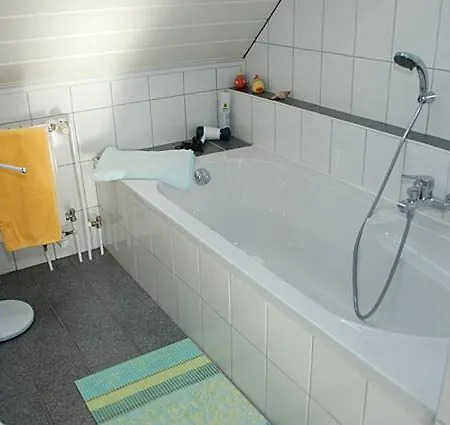 Fehn Appartement - Stay Apartment In Papenburg - Nahe Zentrum, Kueche, Parkplatz & Highspeed Wlan