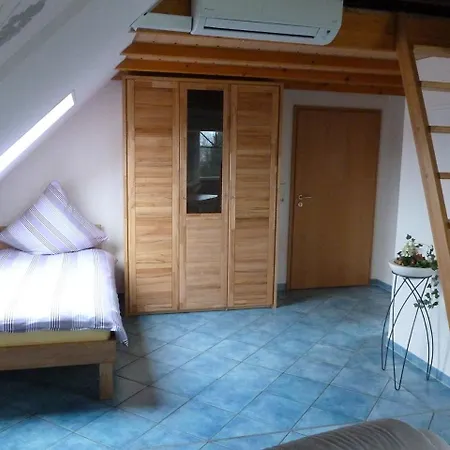 Fehn Appartement - Stay Apartment In Papenburg - Nahe Zentrum, Kueche, Parkplatz & Highspeed Wlan *