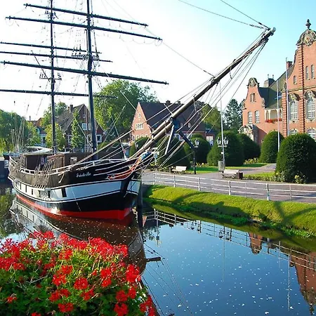 Fehn Appartement - Stay Apartment In Papenburg - Nahe Zentrum, Kueche, Parkplatz & Highspeed Wlan *