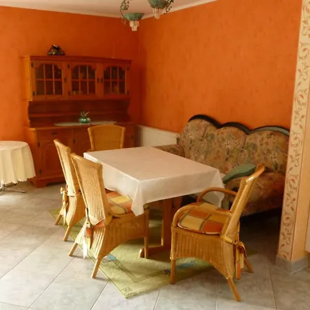 Fehn Appartement - Stay Apartment In Papenburg - Nahe Zentrum, Kueche, Parkplatz & Highspeed Wlan