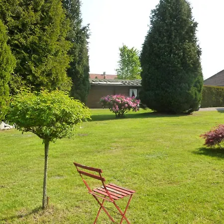 Fehn Appartement - Stay Apartment In Papenburg - Nahe Zentrum, Kueche, Parkplatz & Highspeed Wlan *