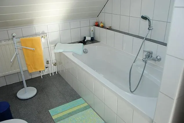 Fehn Appartement - Stay Apartment In Papenburg - Nahe Zentrum, Kueche, Parkplatz & Highspeed Wlan