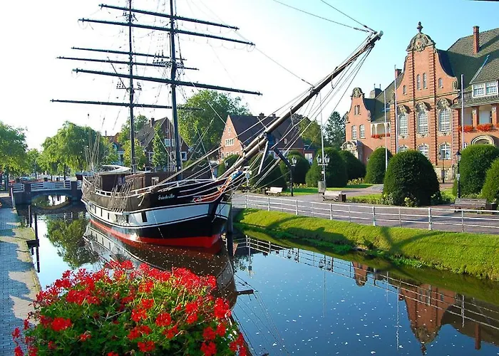 Fehn Appartement - Stay Apartment In Papenburg - Nahe Zentrum, Kueche, Parkplatz & Highspeed Wlan *